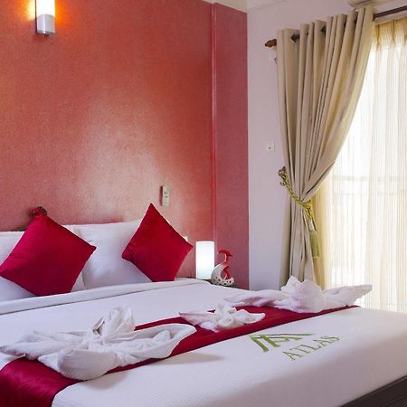 Atlas Airport Hotel Apartment Недумбассери Экстерьер фото