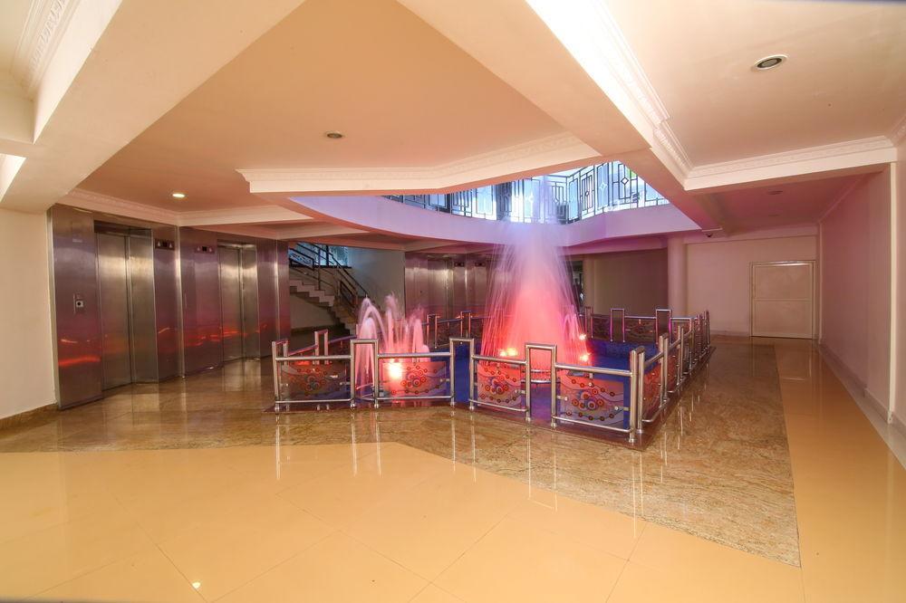 Atlas Airport Hotel Apartment Недумбассери Экстерьер фото