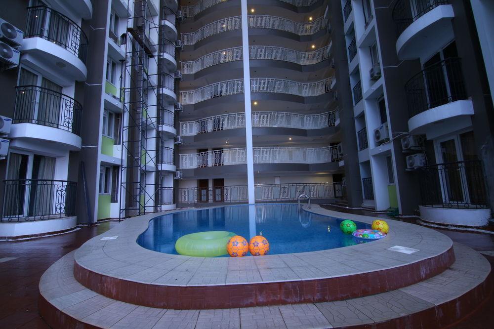 Atlas Airport Hotel Apartment Недумбассери Экстерьер фото