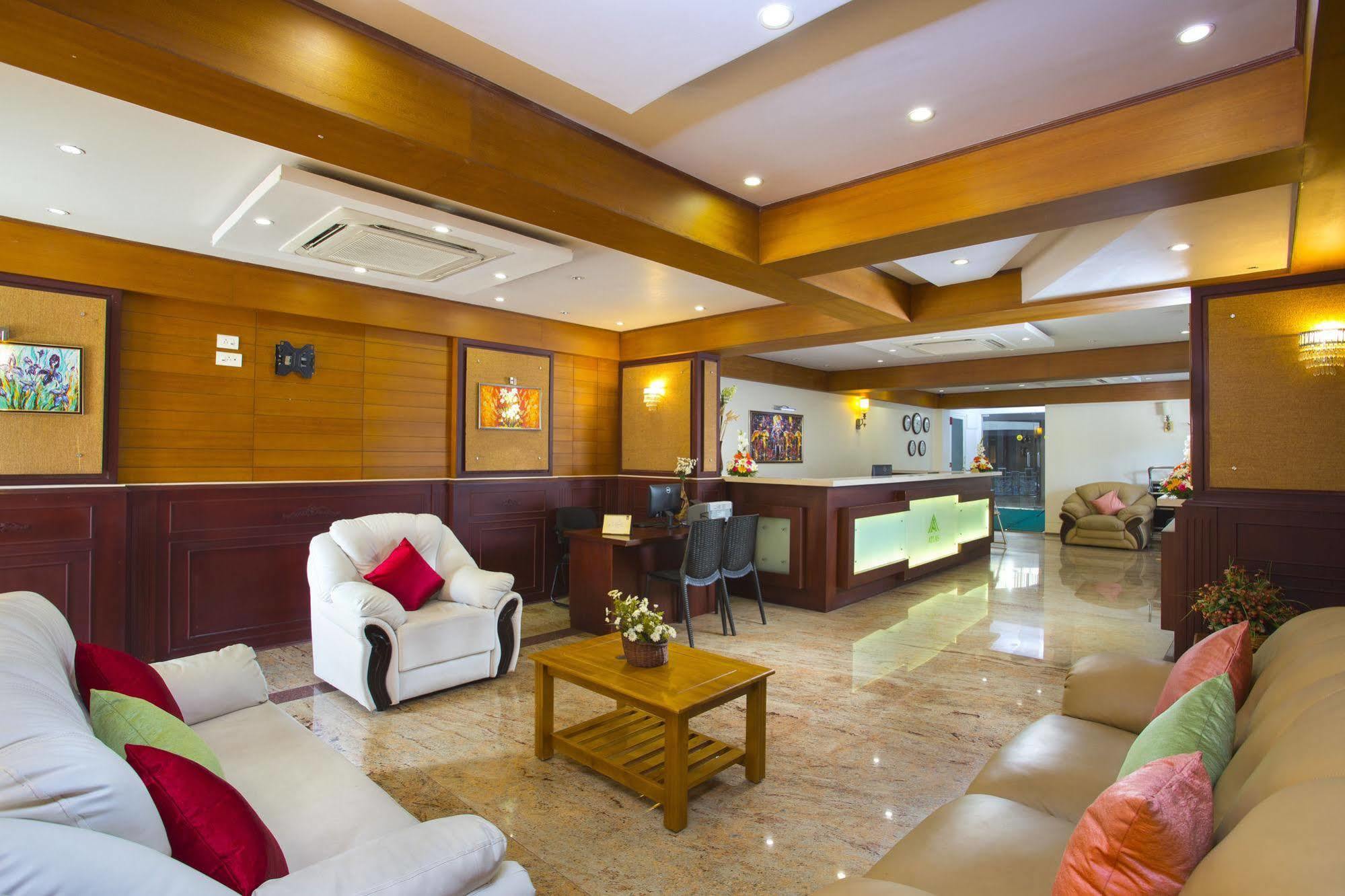 Atlas Airport Hotel Apartment Недумбассери Экстерьер фото